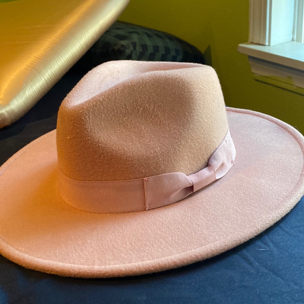 Angela & William pink felt wide brim fedora hat